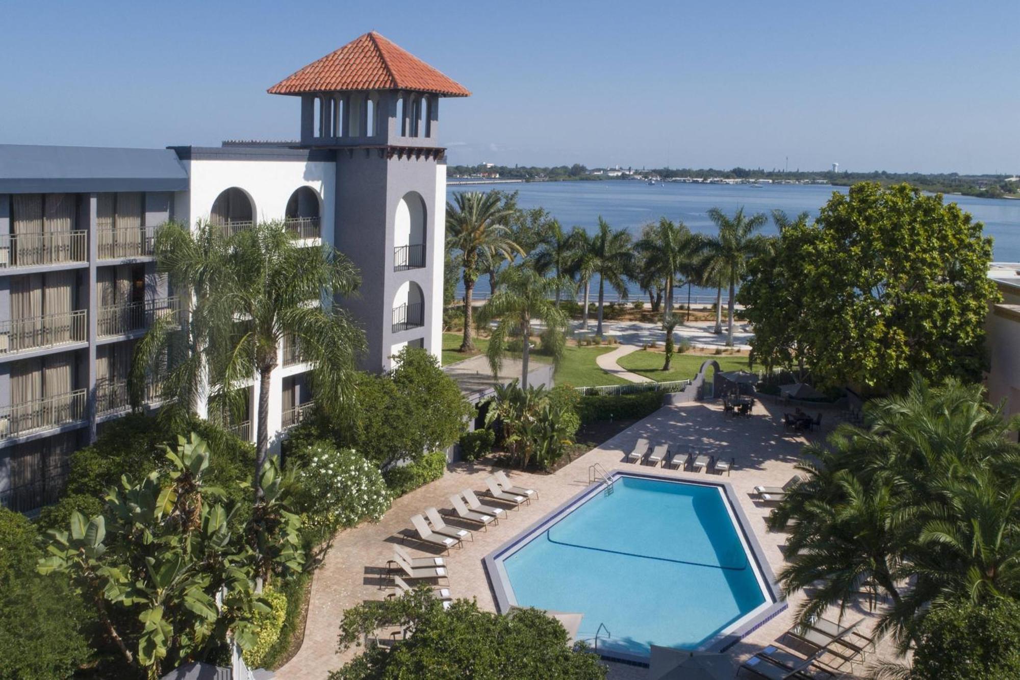 Courtyard By Marriott Bradenton Sarasota/Riverfront Exterior photo