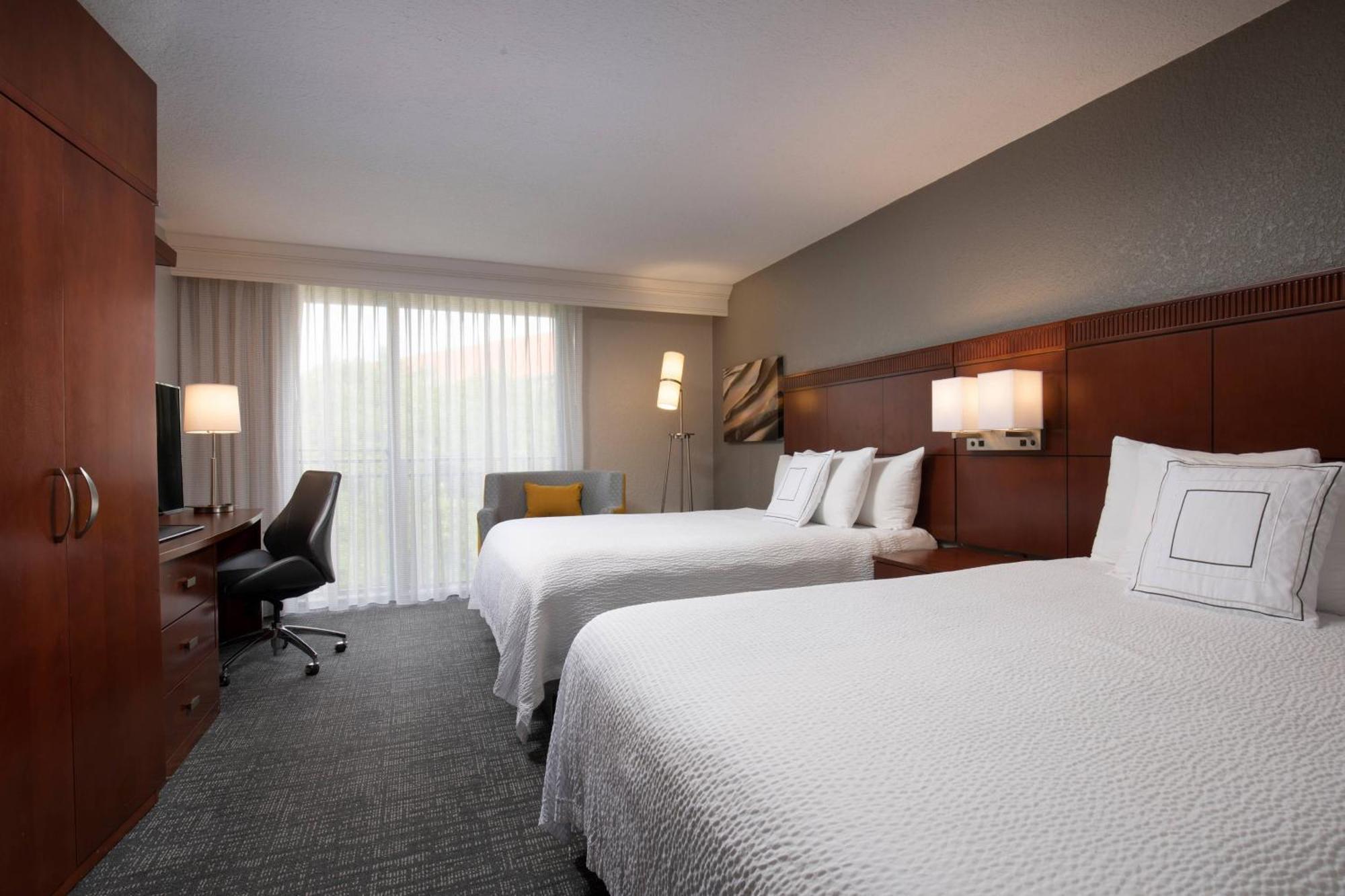 Courtyard By Marriott Bradenton Sarasota/Riverfront Exterior photo