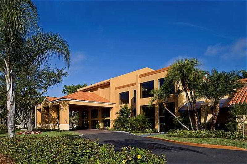 Courtyard By Marriott Bradenton Sarasota/Riverfront Exterior photo