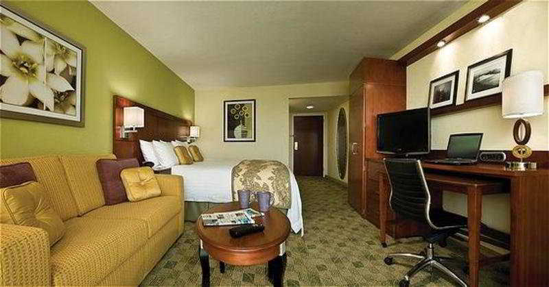 Courtyard By Marriott Bradenton Sarasota/Riverfront Exterior photo