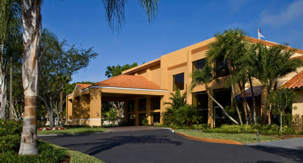 Courtyard By Marriott Bradenton Sarasota/Riverfront Exterior photo