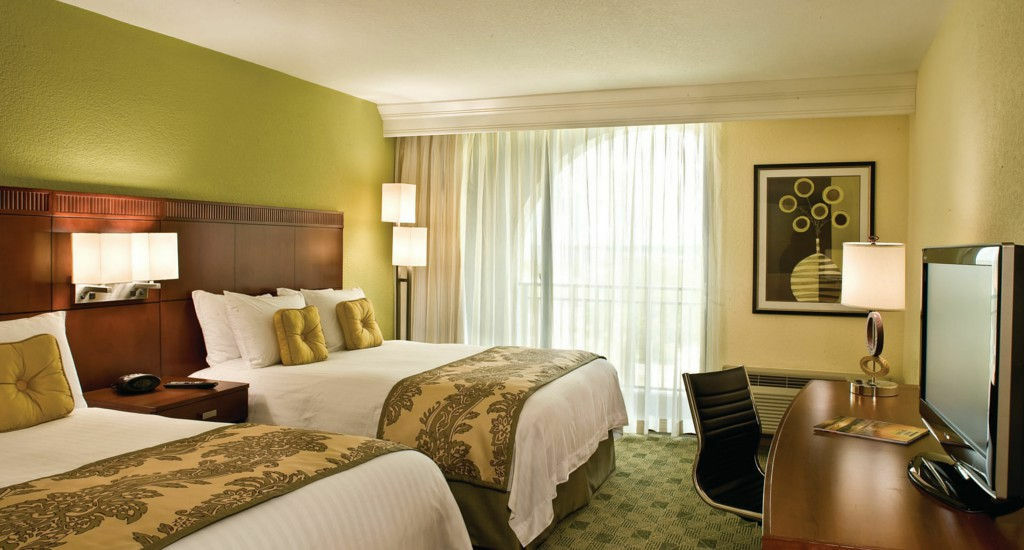 Courtyard By Marriott Bradenton Sarasota/Riverfront Exterior photo
